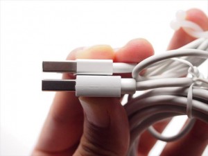 iclever-Lightning-cable-07