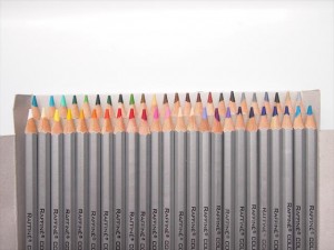 colored-pencils-03