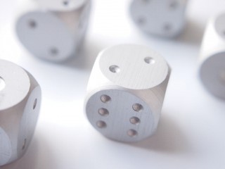 metal-dice-17-320x240