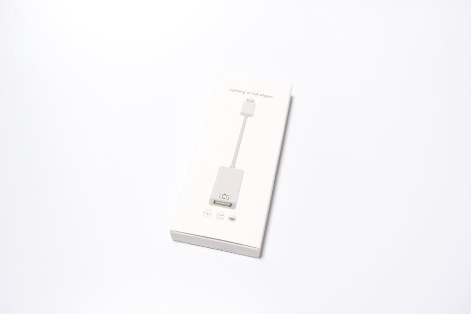 ooouse-iphone-usb-memory-adapter-01