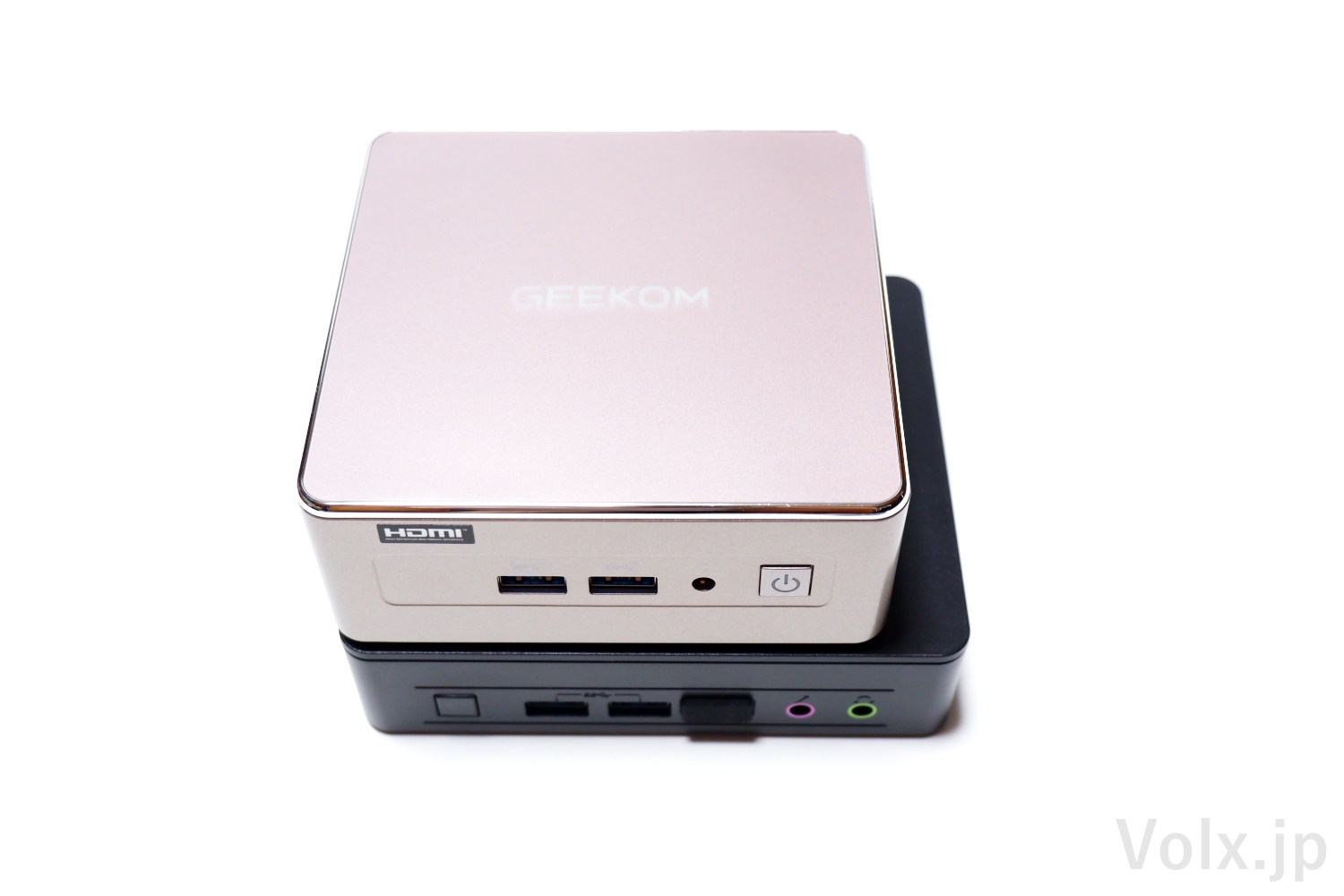 GEEKOMミニパソコンのサイズ比較-2